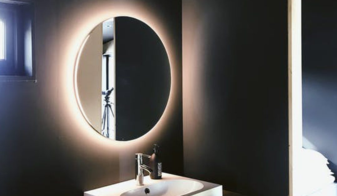10 Beautiful Lighting Pieces to Accentuate Your Bathroom