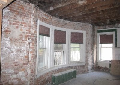 Old Town East - Curved Exterior Wall in Dining Room